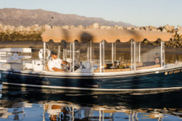 a small boat in a body of water